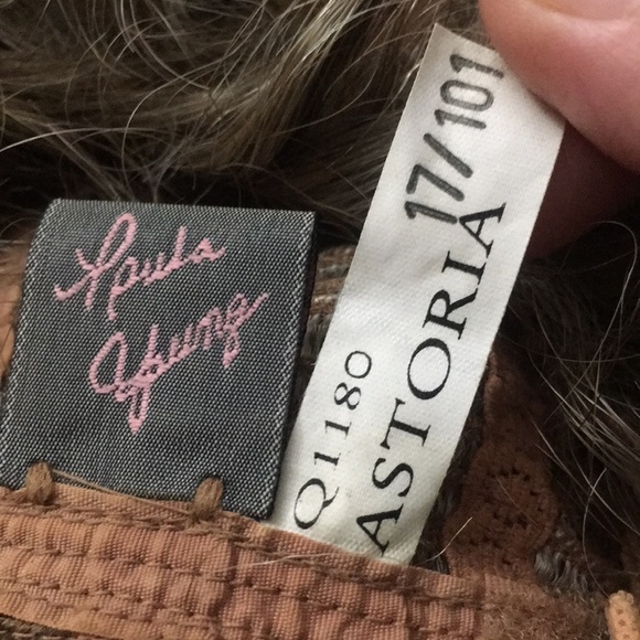 Vintage Paula Young Two Tone Short Curly Wig - Picture 5 of 5